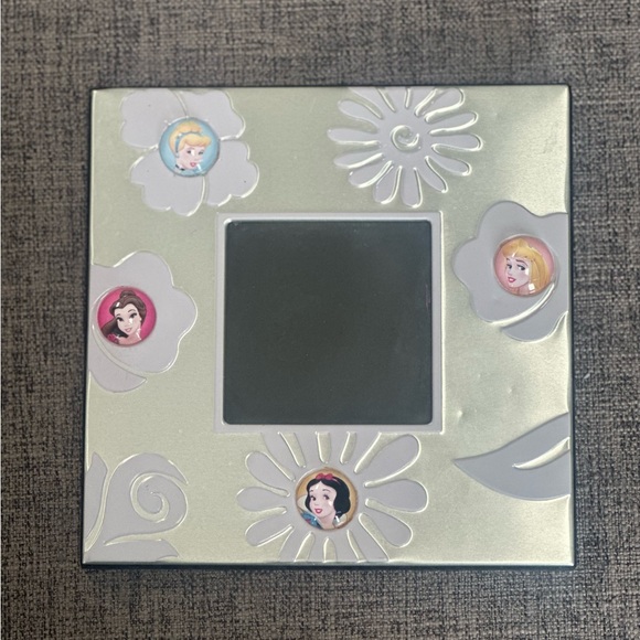 Disney Princess Picture Frame - Picture 2 of 6